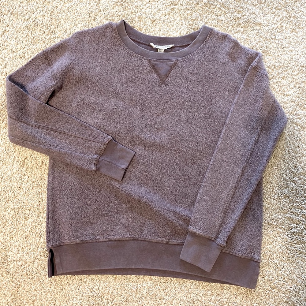 American Eagle sweatshirt